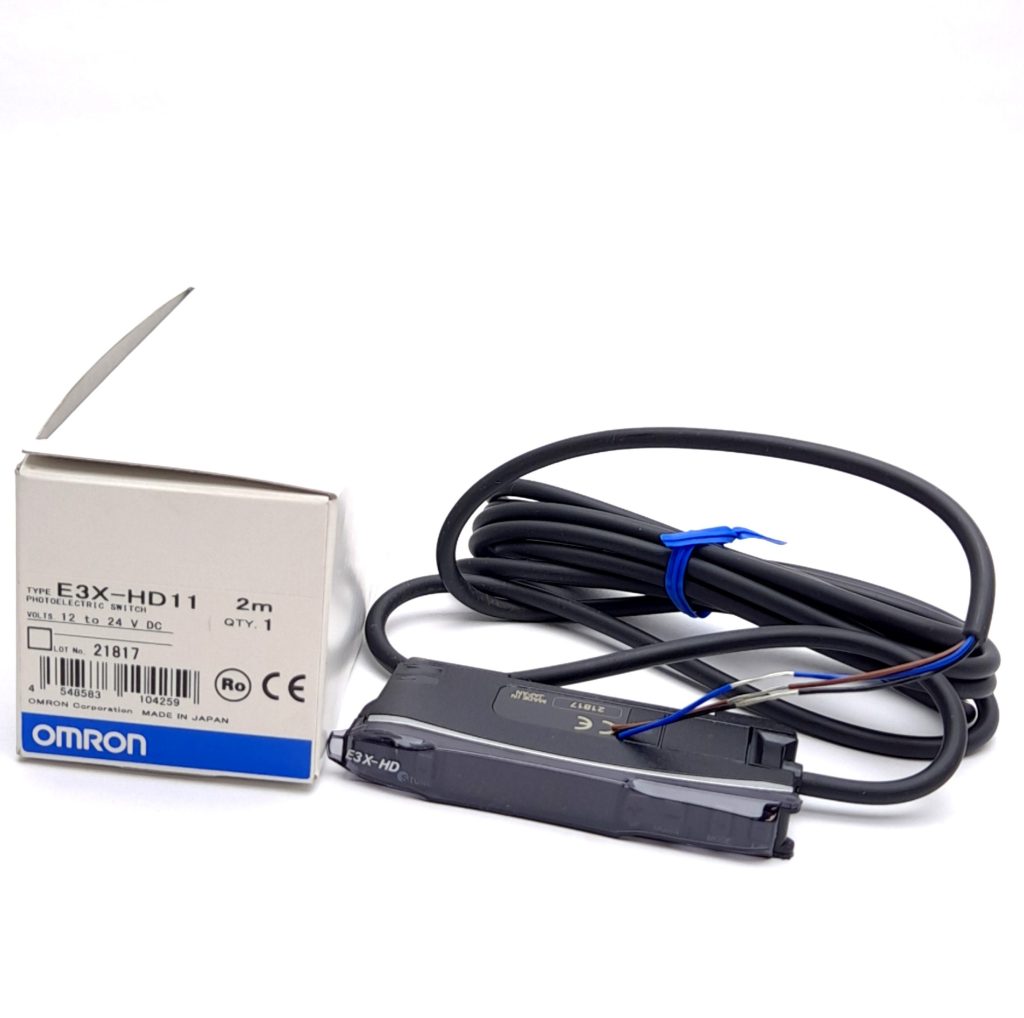 Omron E3X-HD11 2M gerçek ürün görseli